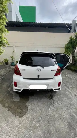 Toyota Yaris 2013 Hybrid