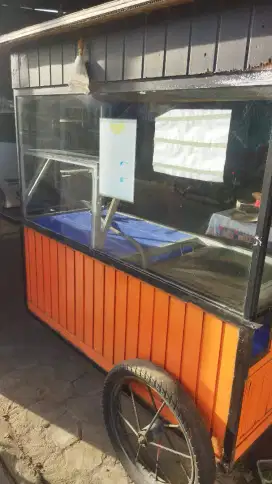 Gerobak roti bakar