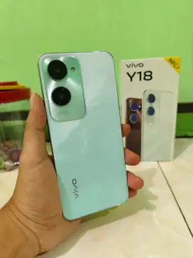 VIVO Y18 RAM 4+4/64 GB Garansi ON