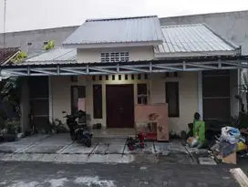 Rumah Disewakan Dekat Pasar Stan Maguwoharjo Sleman