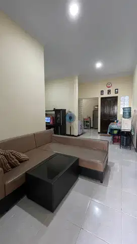 Dijual Rumah Siap Huni Baru Direnovasi Dekat Akses Busway