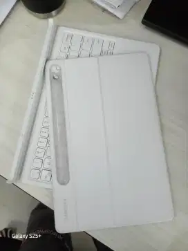 Di jual keyboard Samsung S9 FE mulus
