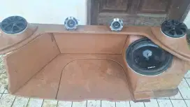 subwoofer dan speaker mobil