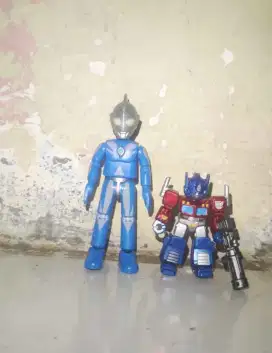 Blokees ultraman Cosmos & Optimus 1 set