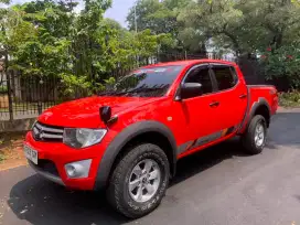 Mitsubishi triton strada glx 2.8 dobel cabin 4x4 manual 2015