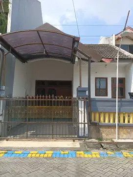Disewakan Rumah Bagus Siap Huni di Wiyung Dekat Mastrip