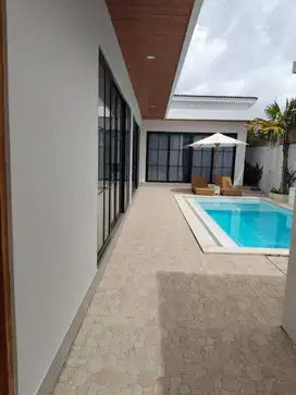 Villa Mediterania 2 Kamar Tidur Di Padonan Canggu Bali
