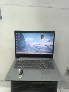 Lenovo Ideapad S145. Intel core i5-1035G4. Ram 8gb. Ssd 512gb