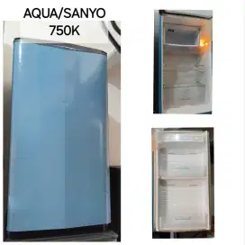 Kulkas AQUA SANYO bekas bergaransi