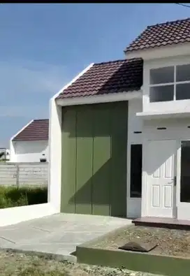 Rumah dijual cepat menganti lokasi strategis dekat dengan JLBB