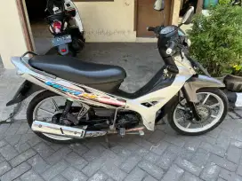 VEGA R tahun 2008