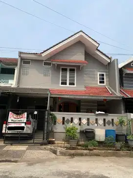 Rumah Cantik dan nyaman 2 lantai di Gading Serpong