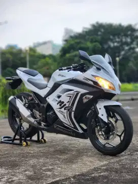 Kawasaki Ninja 250 FI Putih
