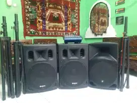 Sewa Sound System Jalur Langit Speaker Aktif 15 inch