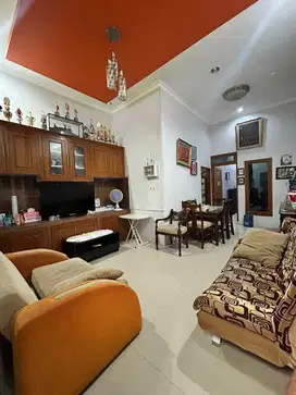 Rumah + Kos di Slipi, dekat RS Harapan Kita