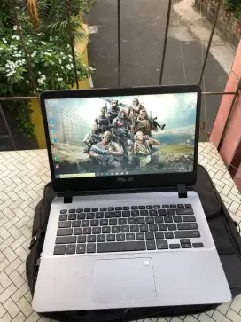 Leptop Asus A407M