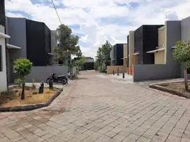 Di jual rumah 2 muka  eleganze  Jalan  Lebar Lega dkt SOTO SEGER Sas