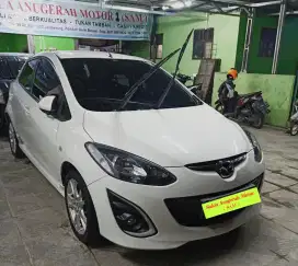 Mazda 2 R matik 2012 cicilan murah