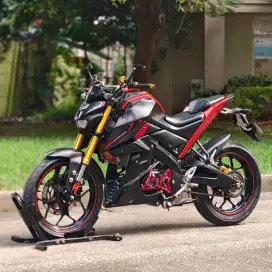 YAMAHA XABRE 150 BLACK 2016 KM 16K PAJAK ON