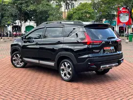 Mitsubishi Xpander Cross Premium Package Uktimate NIK 2021 Hitam Black