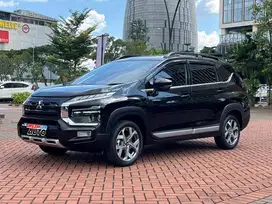 Mitsubishi Xpander Cross Premium Package Uktimate NIK 2021 Hitam Black