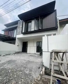 Rumah Cantik Babatan Pantai Surabaya