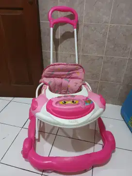 Dijuial Cepat 1 paket Stoler dan Sepeda Anak Merk Familly