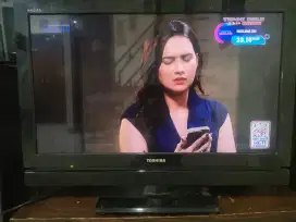 jual TV Toshiba 32 In +setoboknya
