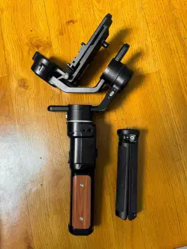 Gimbal Stabilizer AK2000C