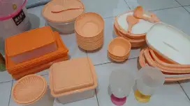 Tupperware orange
