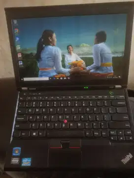 Lenovo Thinkpad X230 core i5 -3320m ram 8gb no minus