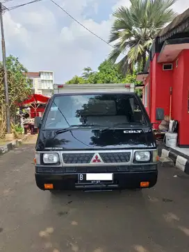 Mitsubishi L300 Box 2017