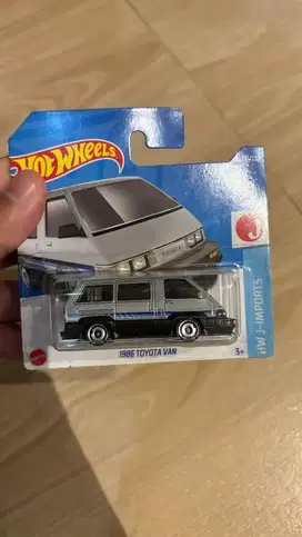 Hotwheels Toyota Van