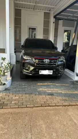 FORTUNER 2400 CC