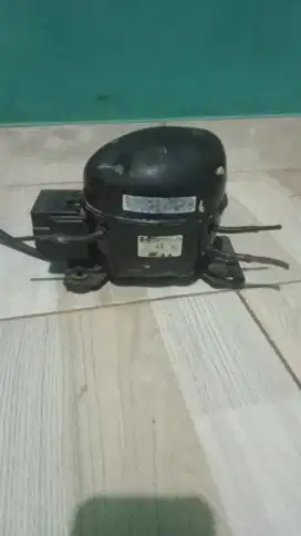 Kompresor copotan kulkas 1 pintu masih orisinil dan normal JUAL 175k