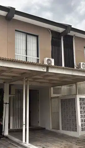 1M-an! Dijual Rumah Royal Residence Cluster Oakwood
