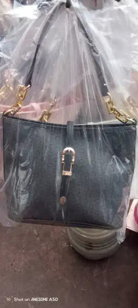 Menjual tas import murah