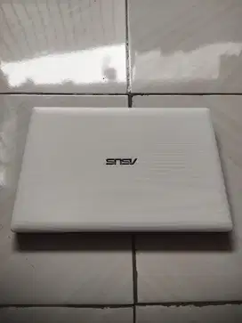 Laptop Asus X452E