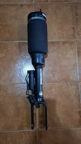 shock breaker Mobil Mercy R300 W251 Depan Airsuspension