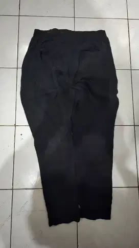 Jogger merk zara untuk market eropa