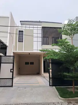 Rumah Baru Gress Tenggilis Kav 1 Dekat Ubaya