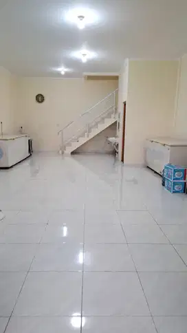 Ruko Gandeng 2 Pluit Karang Dekat Sekolah Dan Pusat Perbelanjaan
