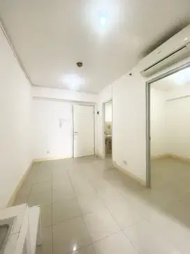 Jual Murah Green Bay Pluit 2 Kamar tidur kosongan free AC View Kolam