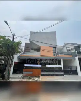 Dijual Cepat Rumah Baru Cakep ada Pool Turun Harga di Bintaro Sektor 9