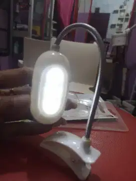 Lampu penerang/lampu meja