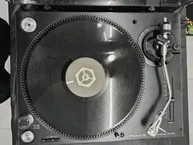 ALAT DJ PIONERR - 2 UNIT TURNTABLE PLX500 - SIAP PAKAI