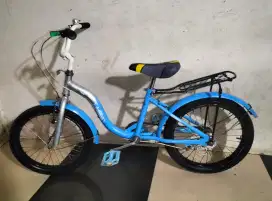 Sepeda Ukuran 18 kondisi normal
