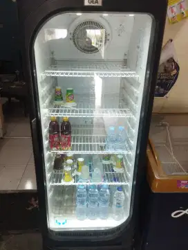 Show case merk GEA 5 susun normal mulus