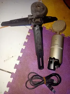Microphone condenser icon original