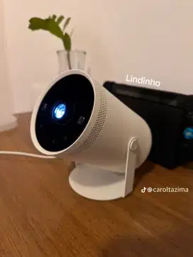 SAMSUNG THE FREESTYLE